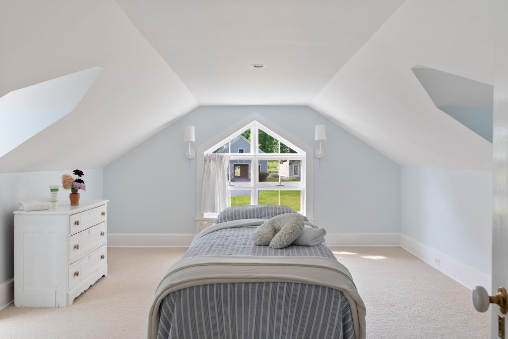 Massage/Yoga Room